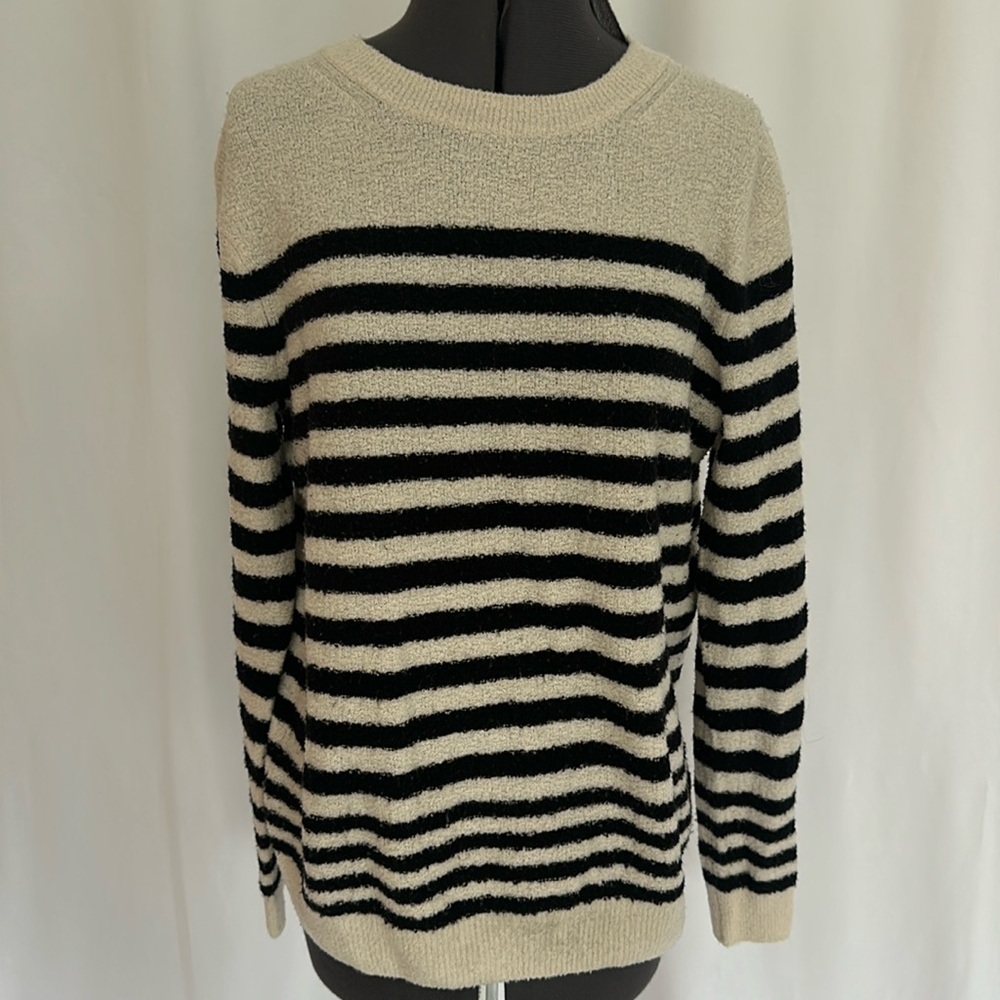 Vince Sweater Ivory & Black striped cuddly size Small - Picture 2 of 8
